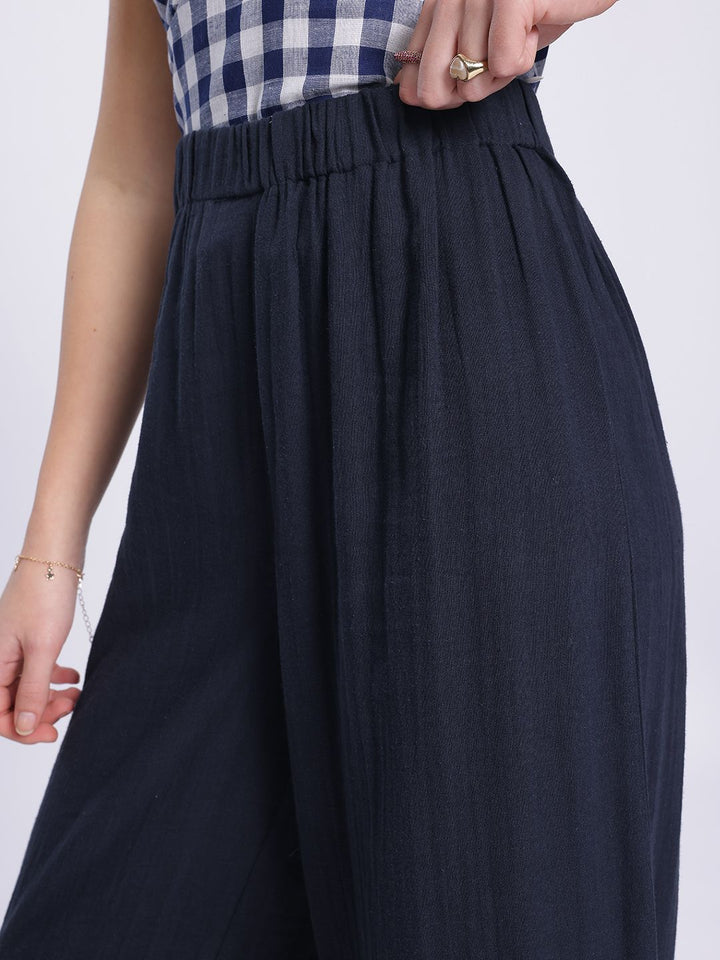 DressBerry Women Cutesy Sway Trousers with Bow-Detail