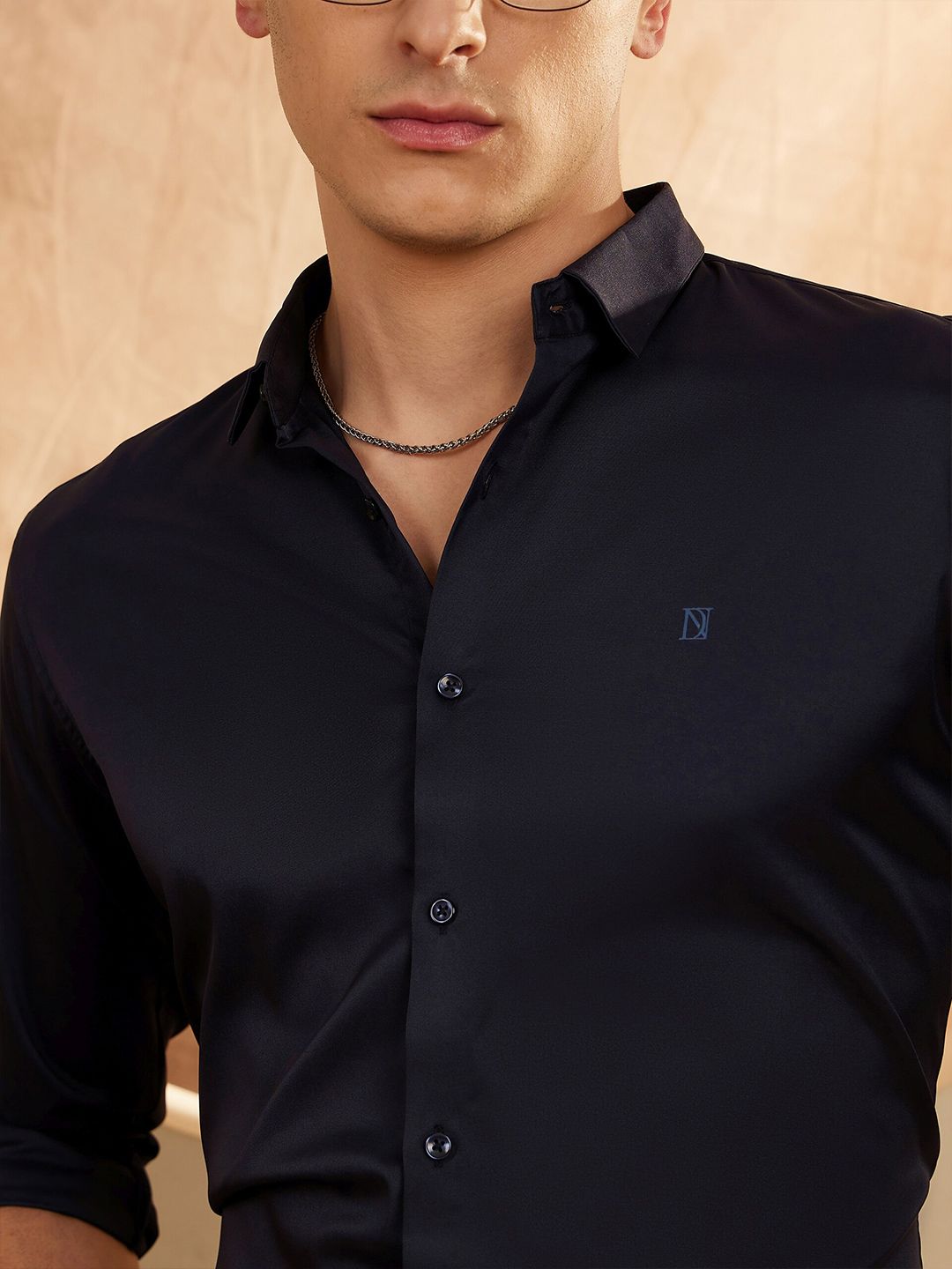 DENNISON Men Satin Wrinkle Free Shirt