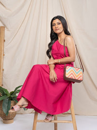 ZOUK Off-White & Pink Chevron Woven Design Handcrafted Vegan Leather Sustainable Sling Bag