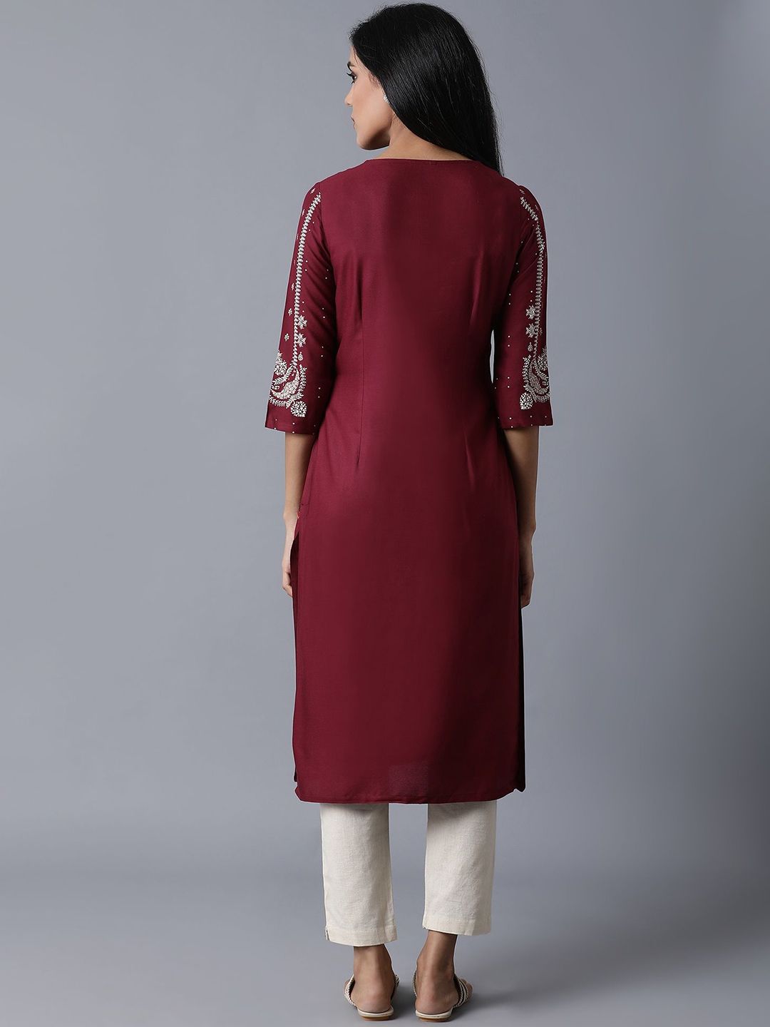 W Yoke Design Keyhole Neck Floral Printed Straight Kurta