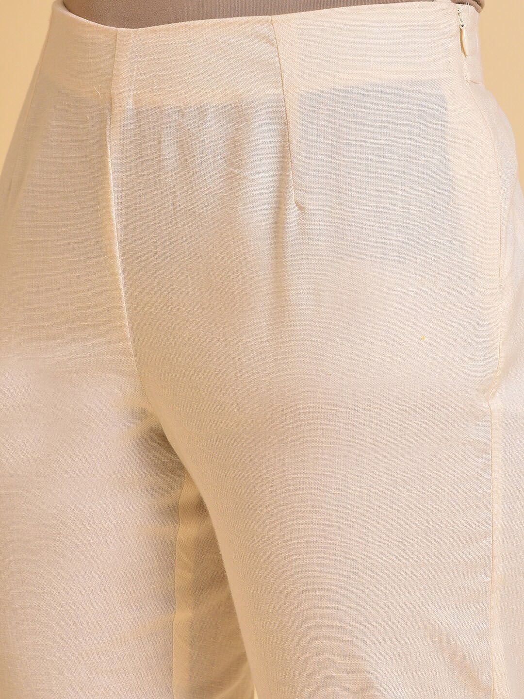 W Peach-Coloured & Cream-Coloured Floral Printed Pure Cotton Kurta with Trousers