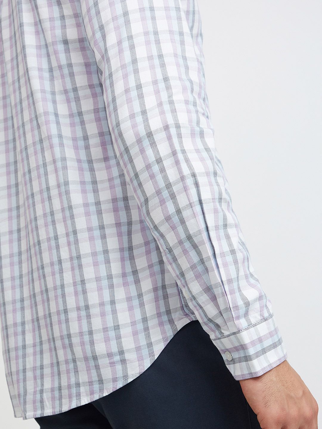 Park Avenue Men Pure Cotton Slim Fit Checked Casual Shirt