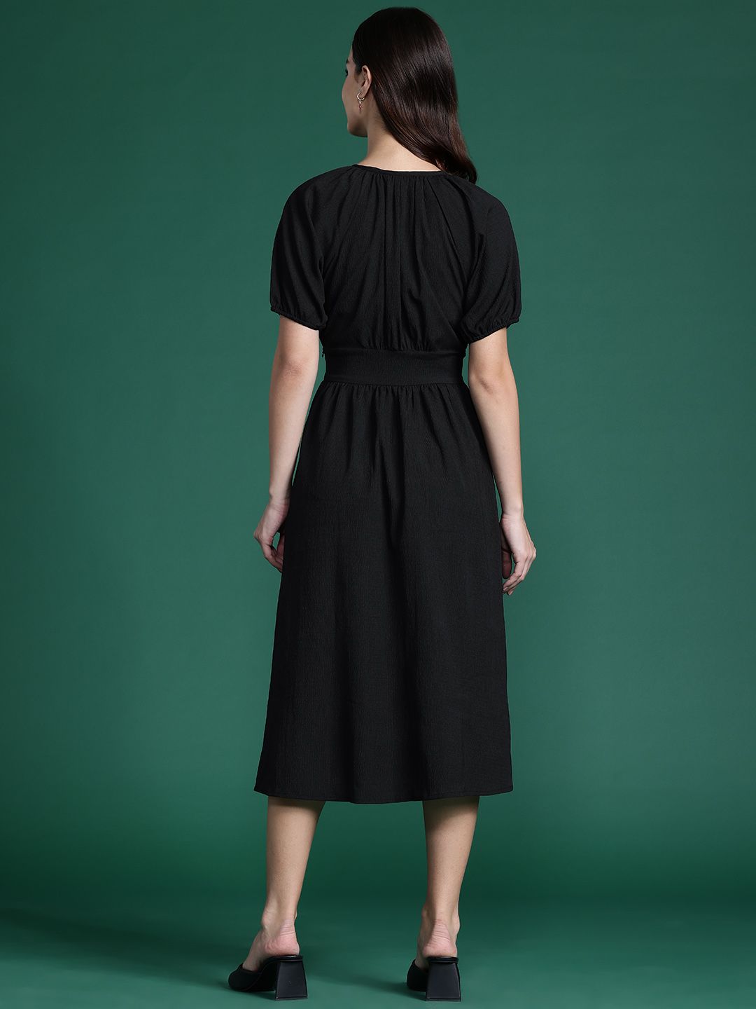 DressBerry Textured Tie-Up Neck Empire Midi Dress