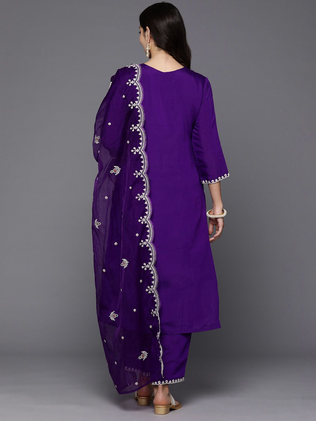 Indo Era Women Floral Embroidered Thread Work Kurta with Trousers & With Dupatta