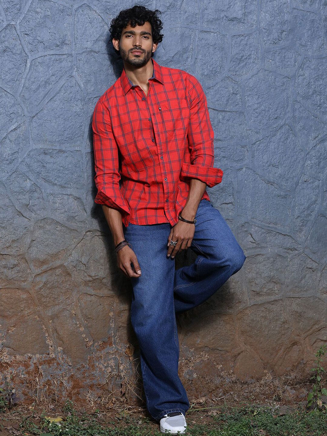 Thomas Scott Slim Fit Checked Spread Collar Long Sleeves Cotton Casual Shirt