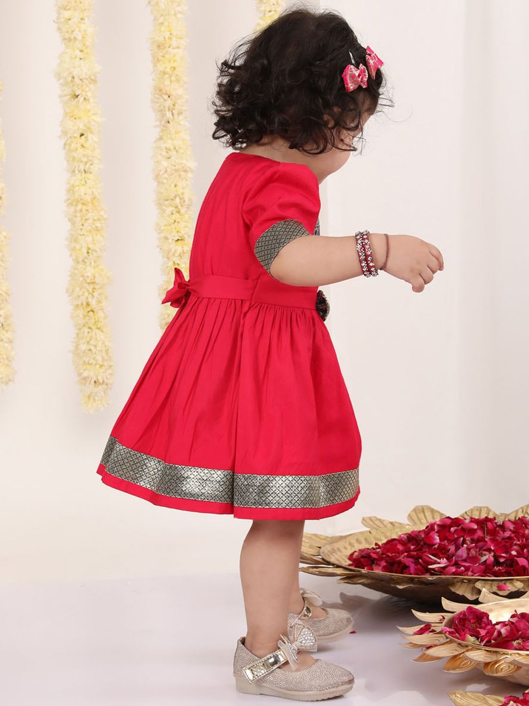 VASTRAMAY Infant Girls Self Design Bow Fit & Flare Ethnic Dress