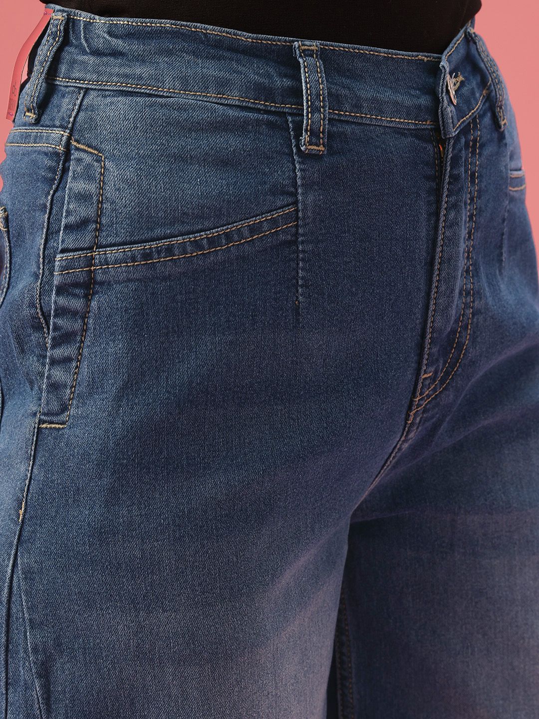 DressBerry Women Barrel Fit Light Fade Stretchable Jeans