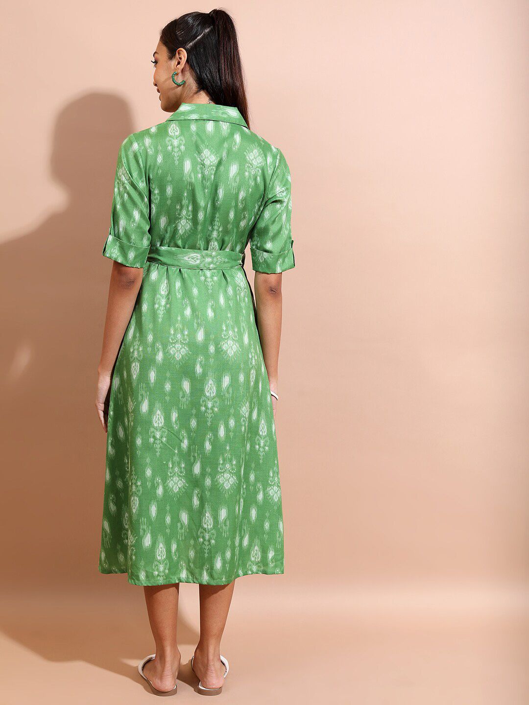 Vishudh Green Ethnic Motifs Printed Spread Collar Shirt Midi Dress