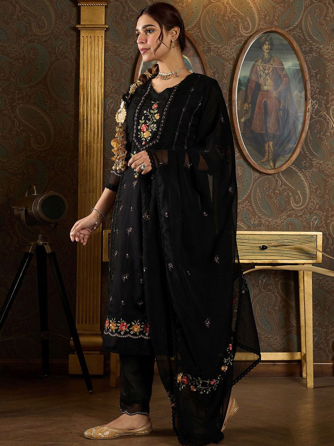 Indo Era Floral Embroidered Sequinned Panelled Organza Kurta With Trousers & Dupatta