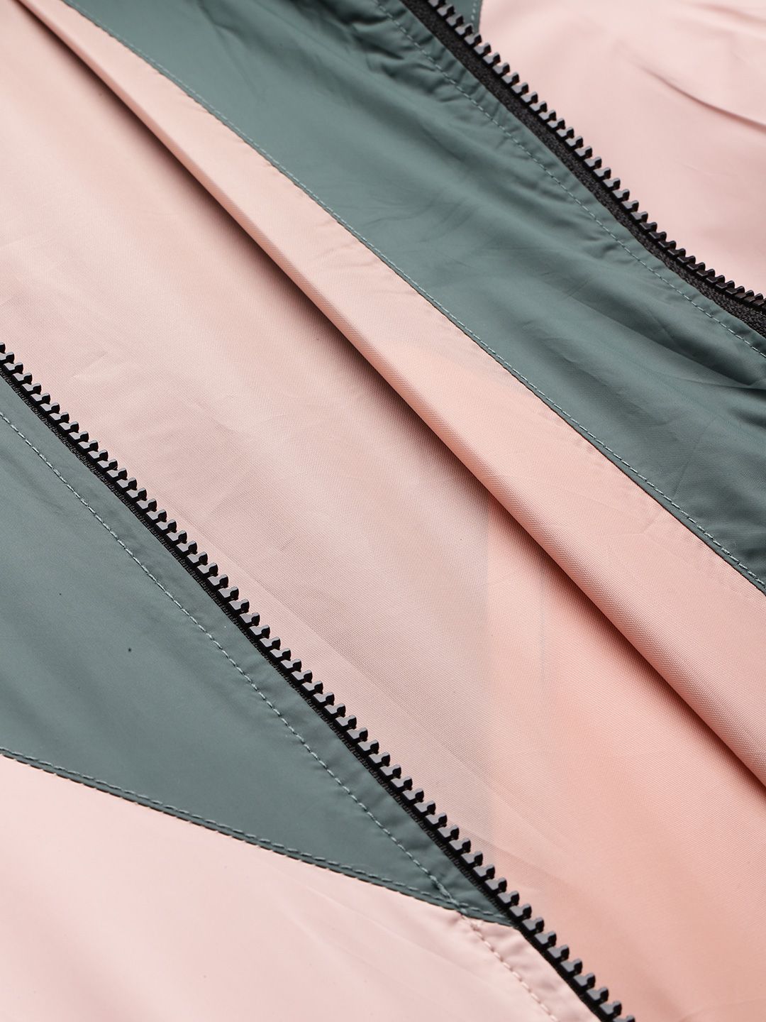 DressBerry Colourblocked Tailored Jacket