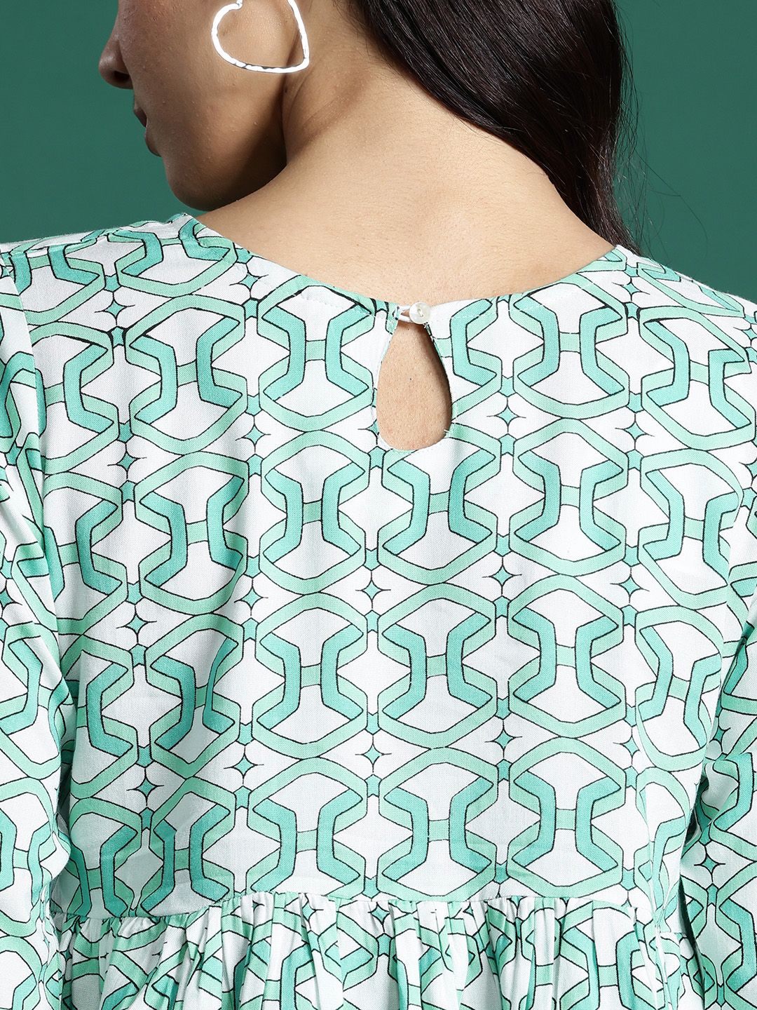 DressBerry Printed Keyhole Neck Empire Top