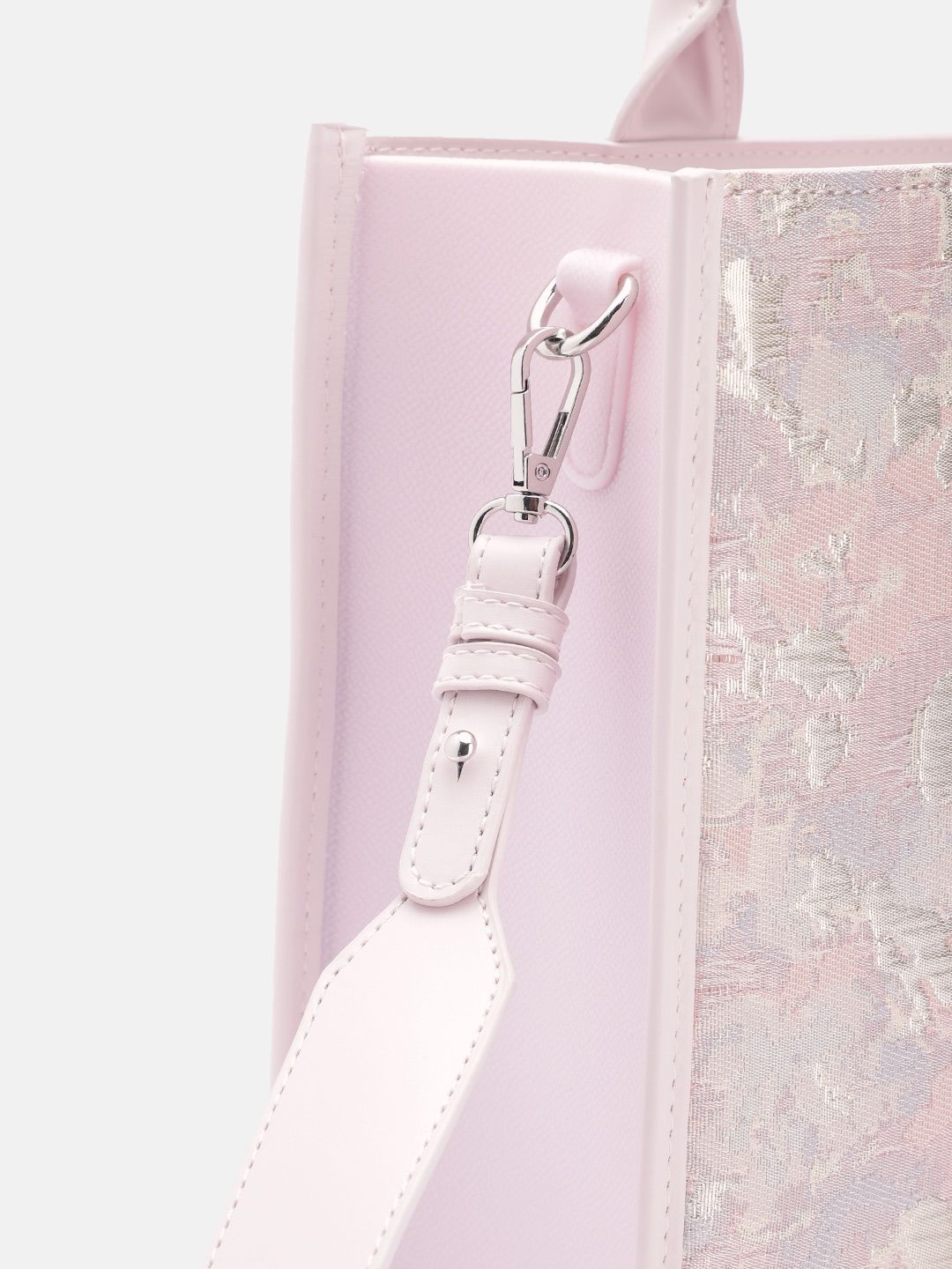 Lino Perros Textured Structured Handheld Bag