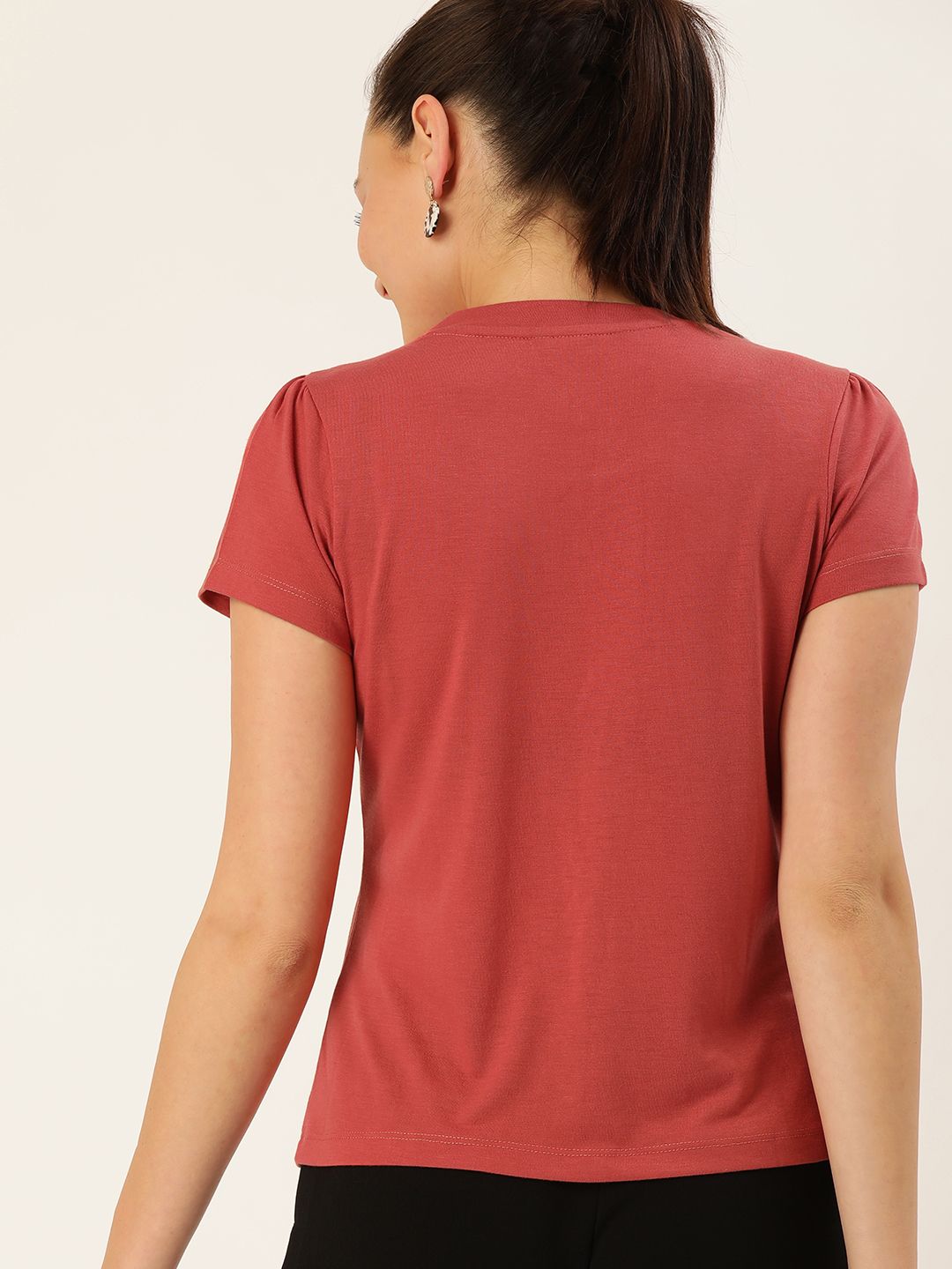 DressBerry Women Coral Red Solid Round Neck T-shirt With Detailed Pocket