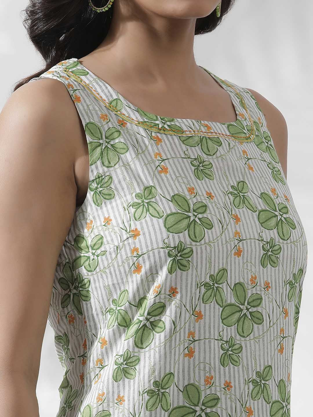 W Floral Printed Thread Work Pure Cotton Straight Kurta