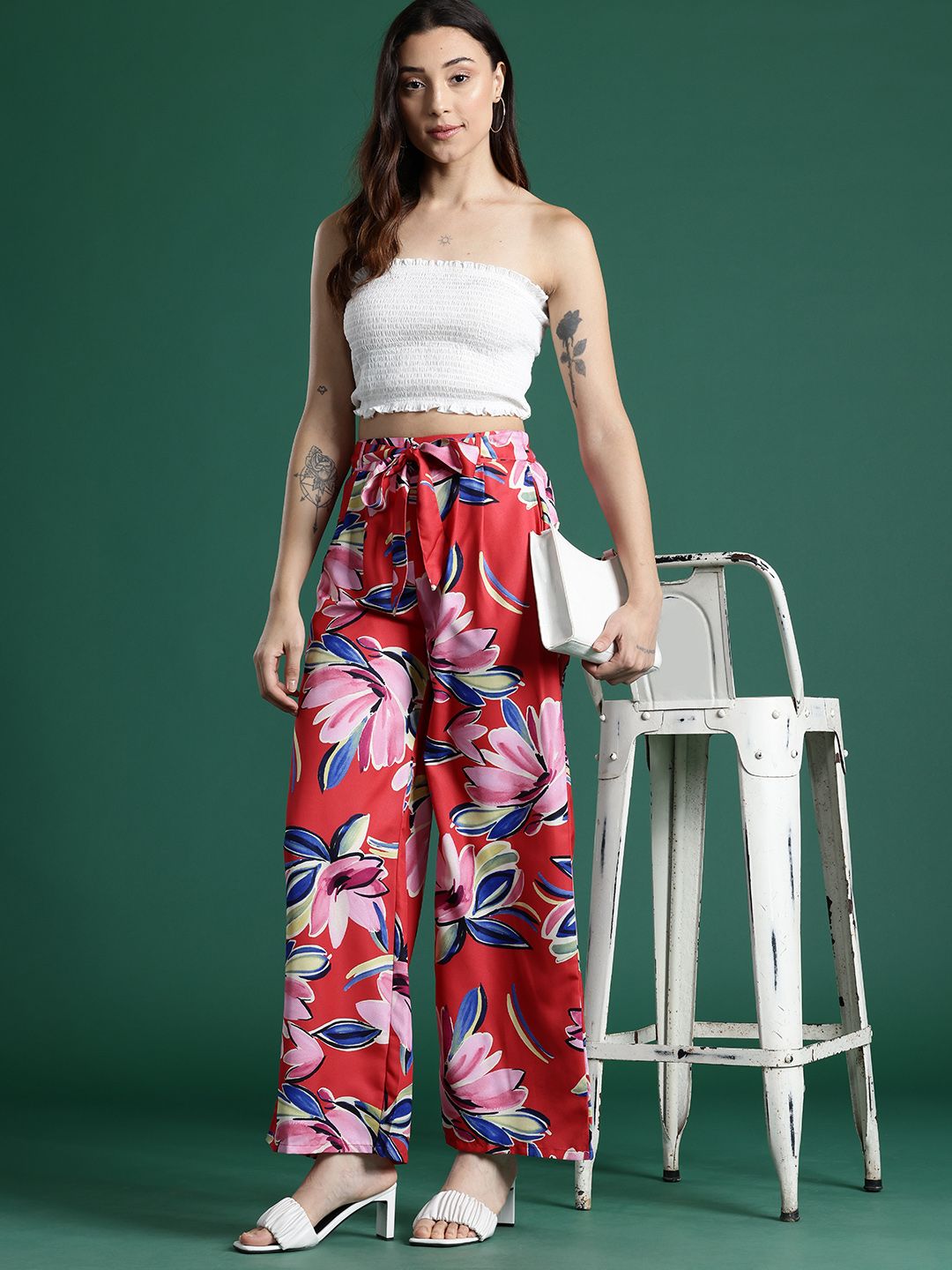 DressBerry Women Floral Printed Trousers
