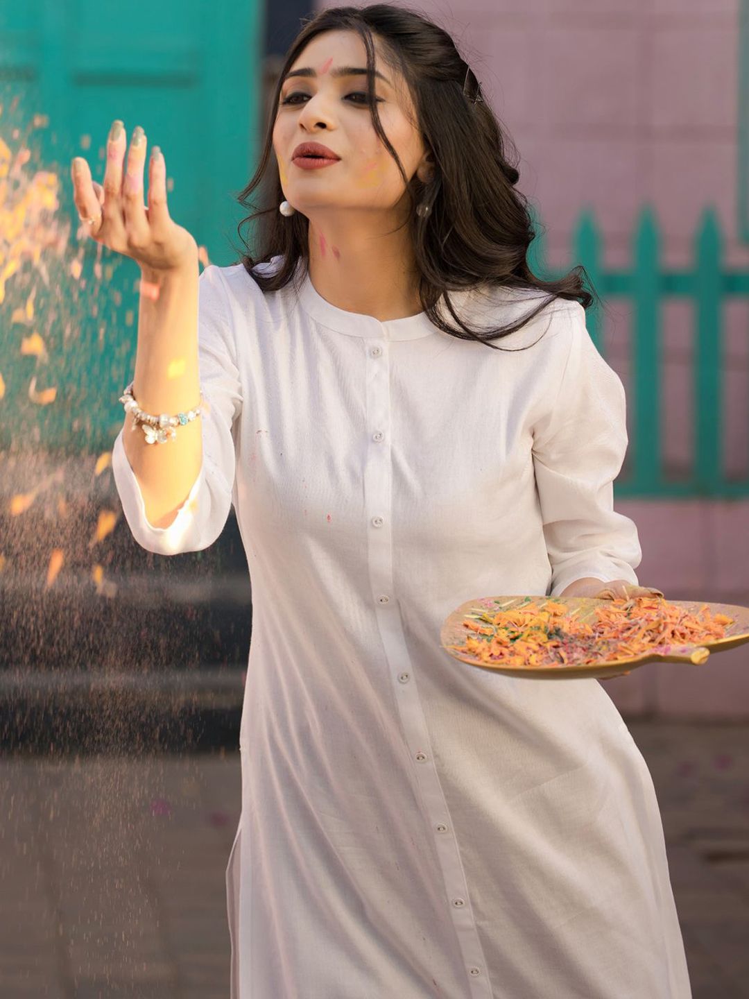 Indo era wanita kurta
