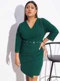 SASSAFRAS Curve Plus Size V-Neck Sheath Dress