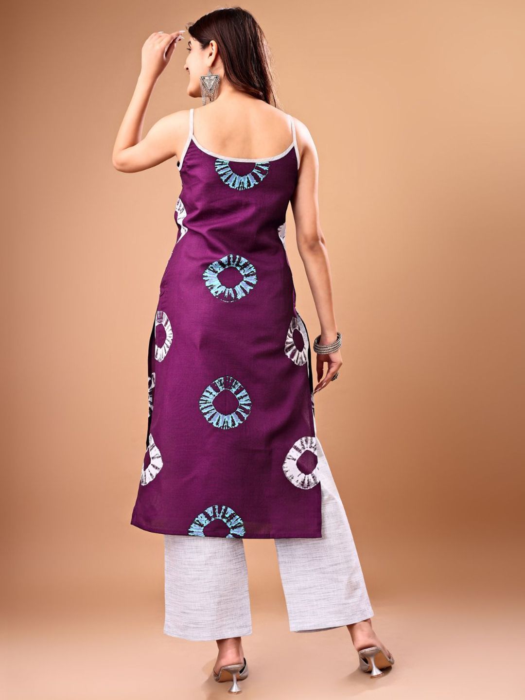 KALINI Women Abstract Printed Kurta with Palazzo