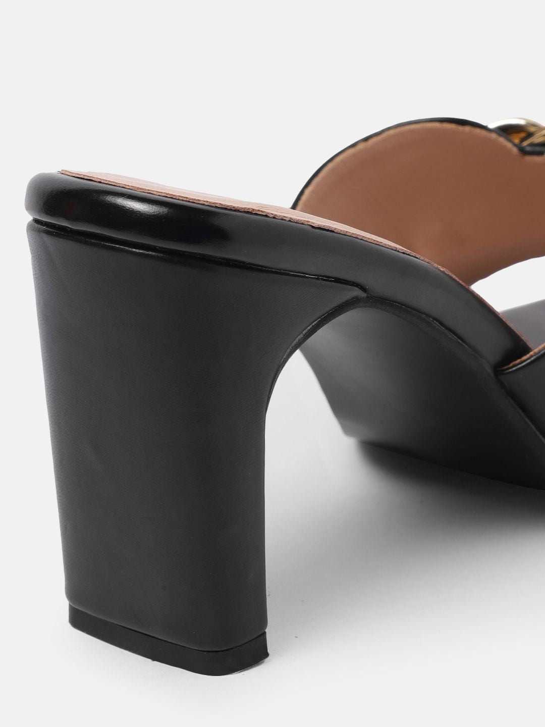 Lino Perros Chain Detail Block Heel