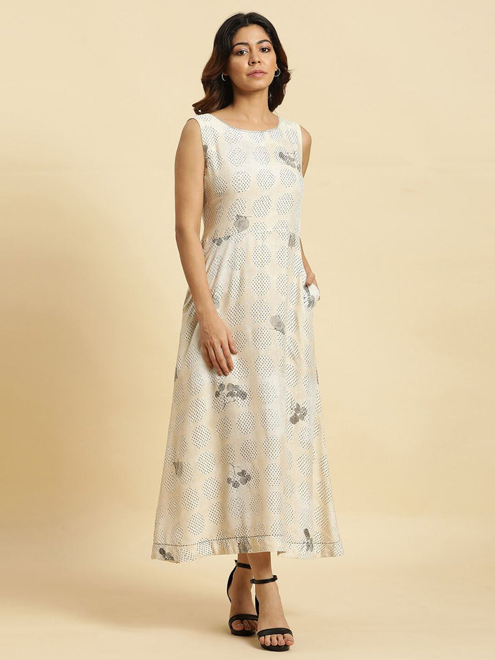W White Floral Print Maxi Dress
