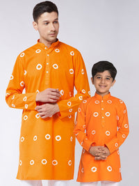 VASTRAMAY Tie & Dyed Pure Cotton Straight Kurta