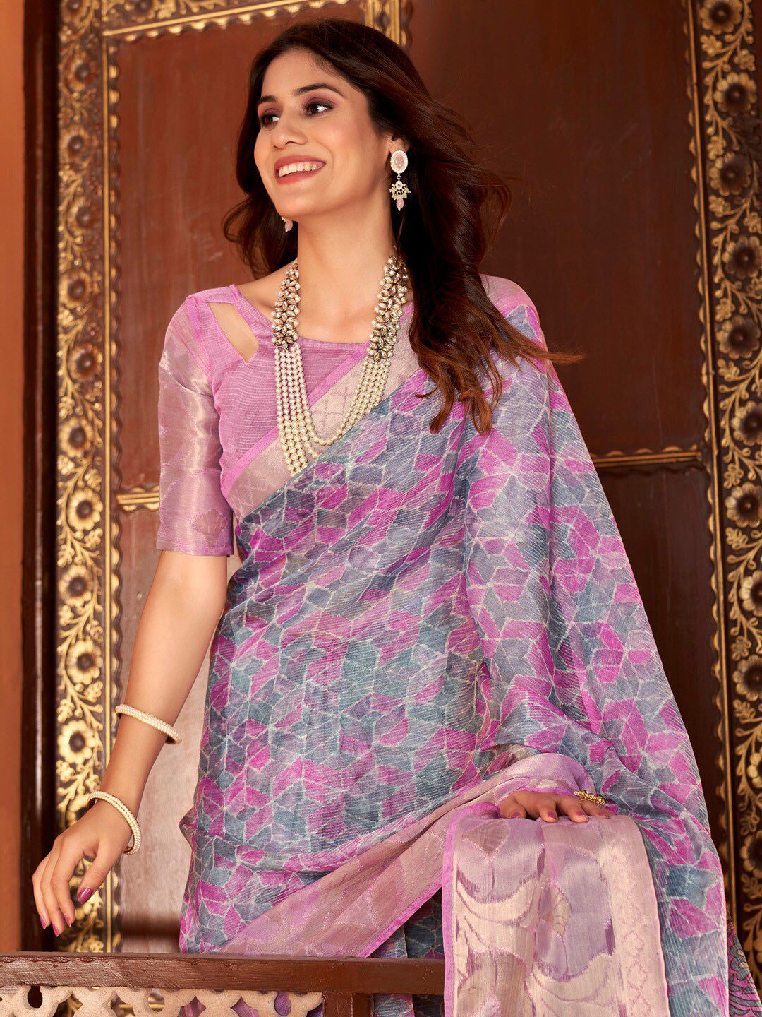 Saree mall Zari Organza Sungudi Sarees