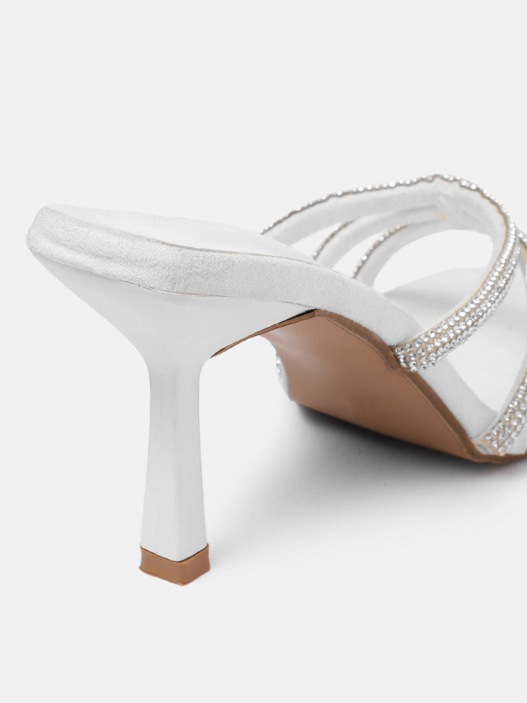 Lino Perros Embellished Slim Heels