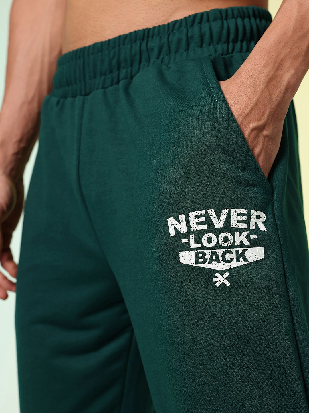 HRX by Hrithik Roshan Men Retro Printed Training Joggers