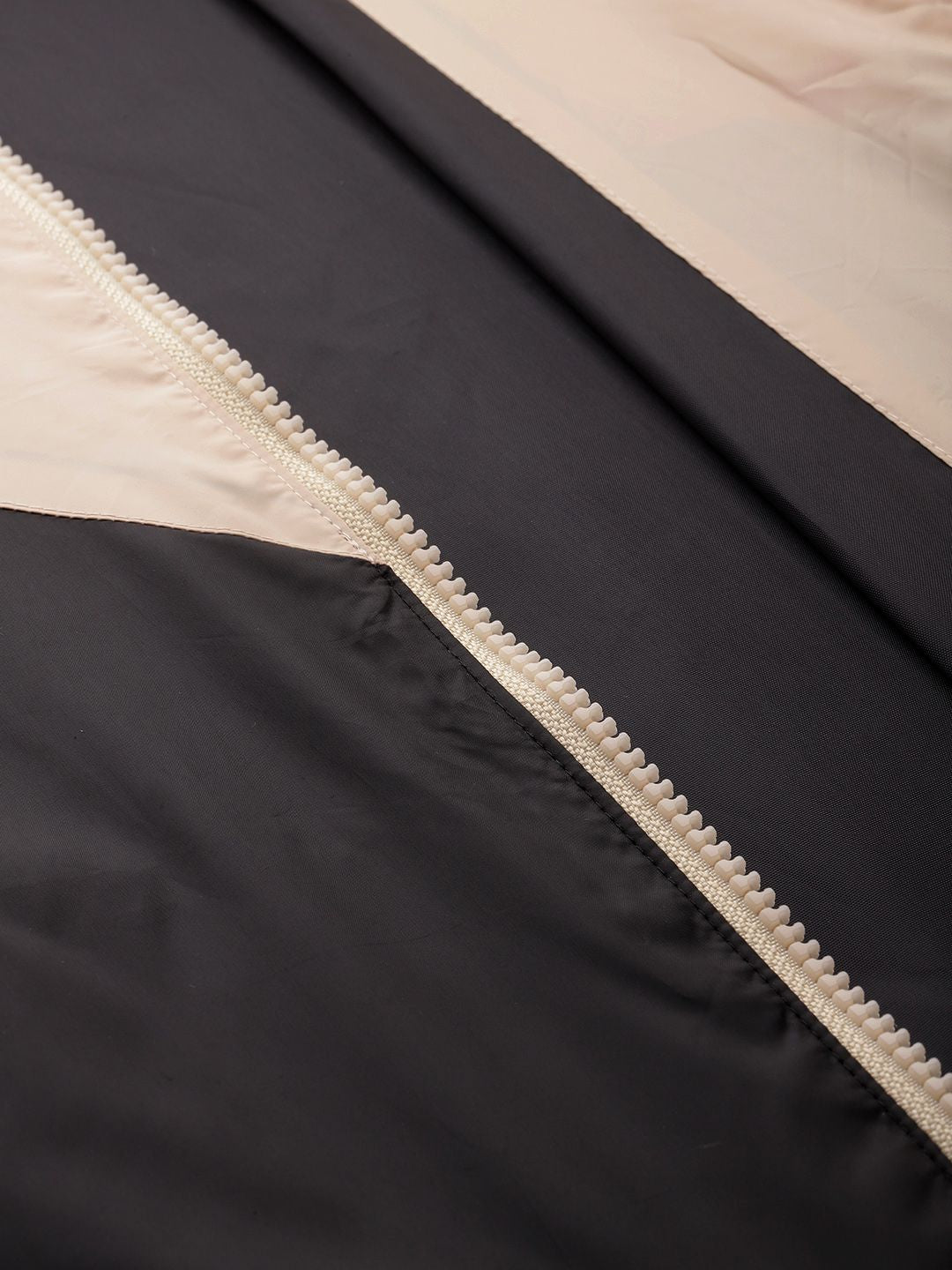 DressBerry Colorblocked Hooded Tailored Jacket