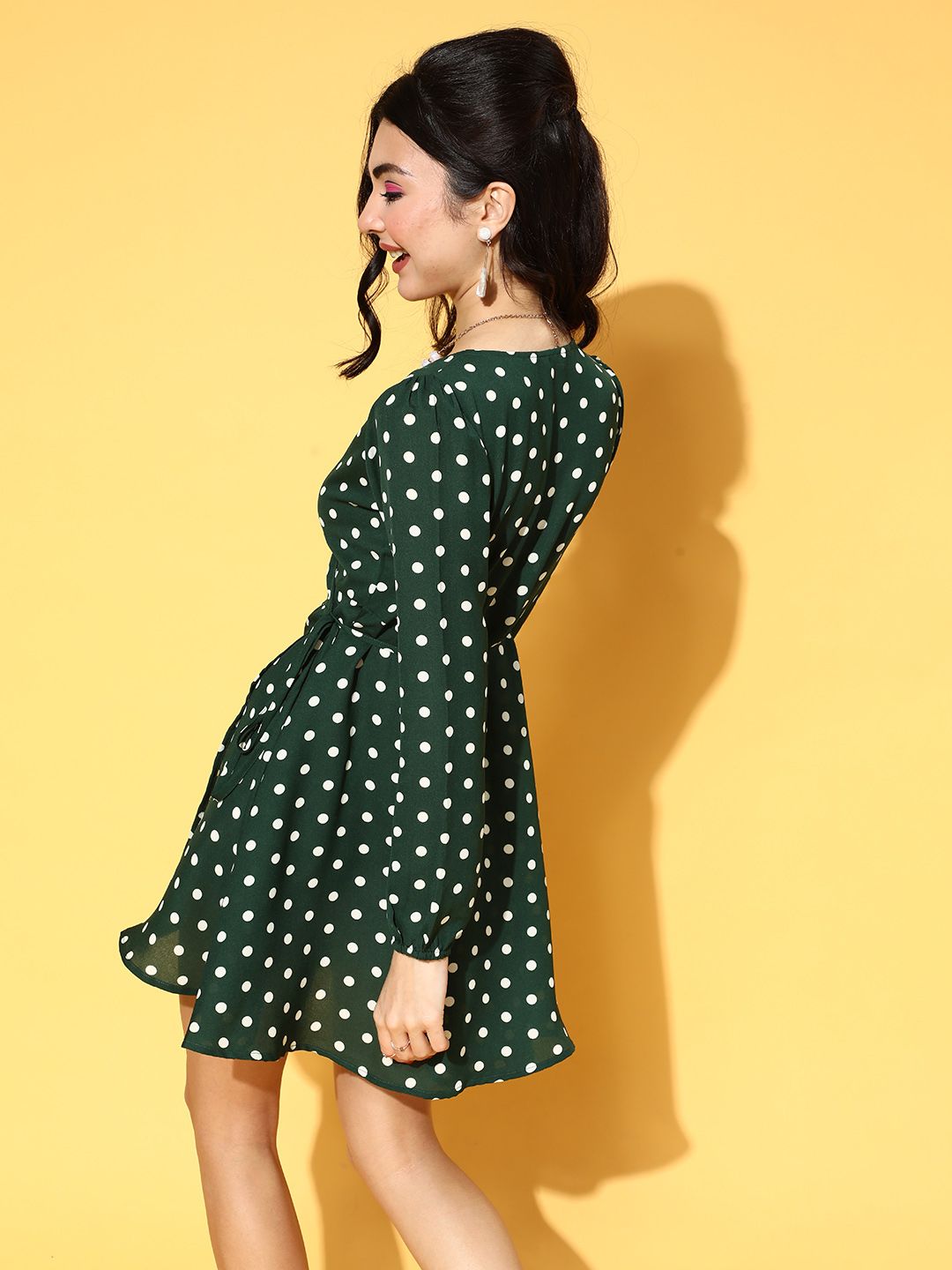 Wanita Berrylush Gaun Green Polka-Dotted Gaun