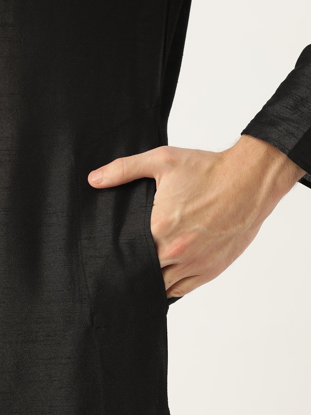 SOJANYA Men Black Solid Straight Kurta