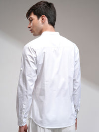 HIGHLANDER Men White Slim Fit Solid Casual Shirt