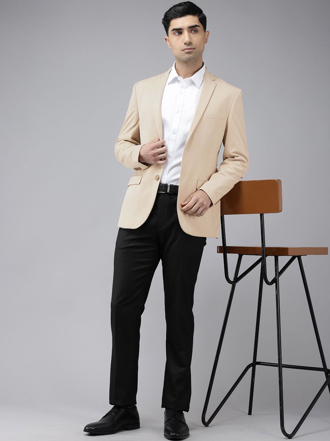 Park Avenue Single-Breasted Notched Lapel Active Fit Formal Blazer