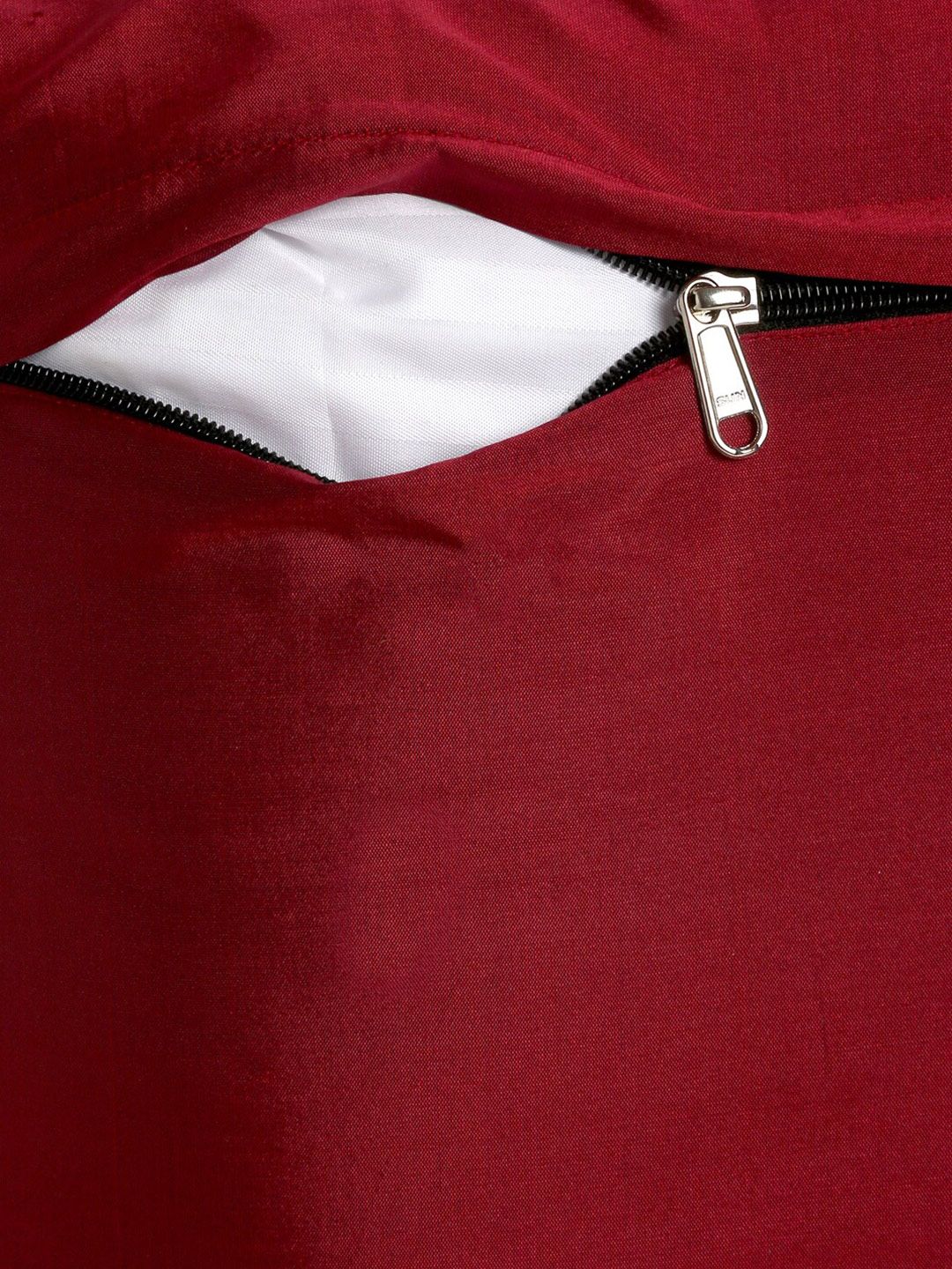 HOSTA HOMES Red & Gold-Toned Set of 5 Geometric Velvet Square Cushion Covers