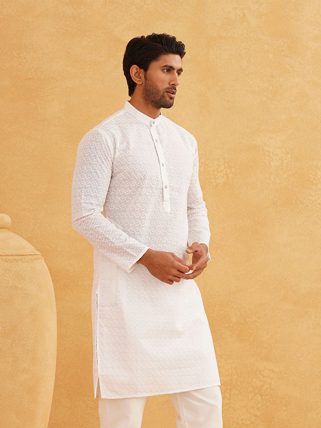 SOJANYA Men White Mirror Work Kurta