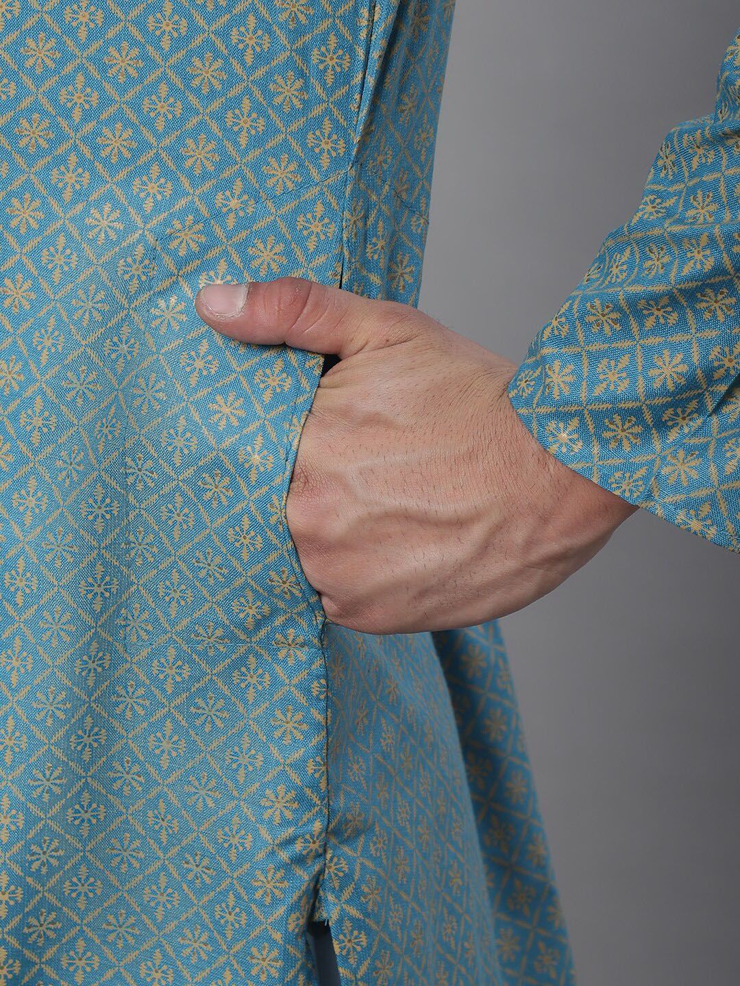 SOJANYA Men Geometric Printed Cotton Linen Kurta