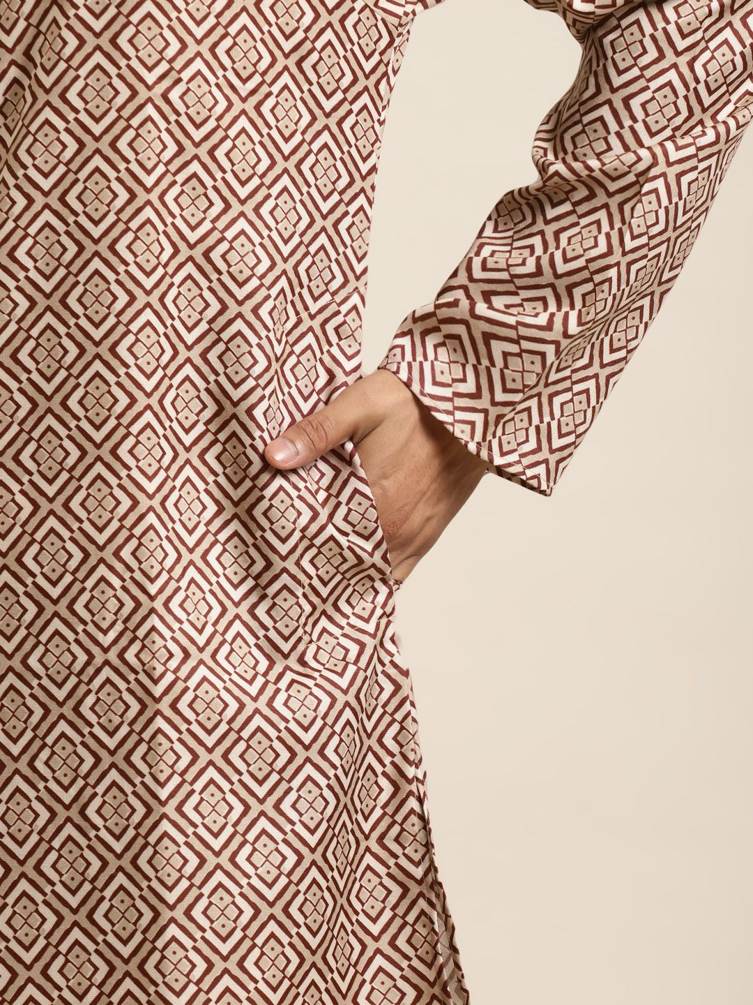 SOJANYA Lelaki Brown & Beige Pure Cotton Geometric Printed Kurta
