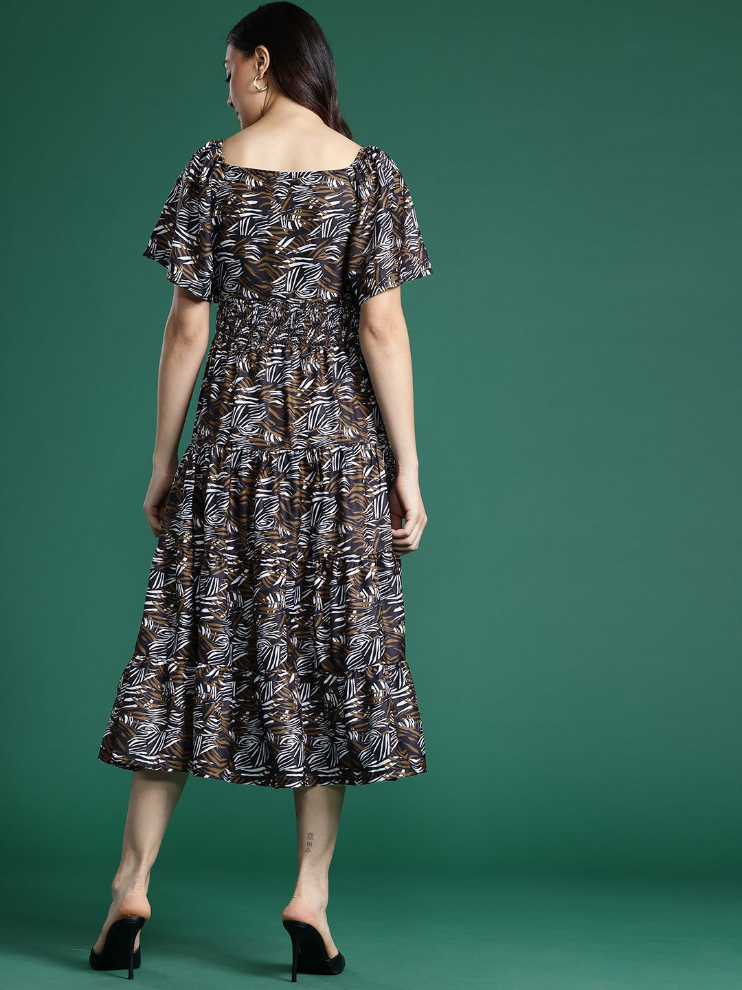 DressBerry Abstract Print Tiered A-Line Midi Dress