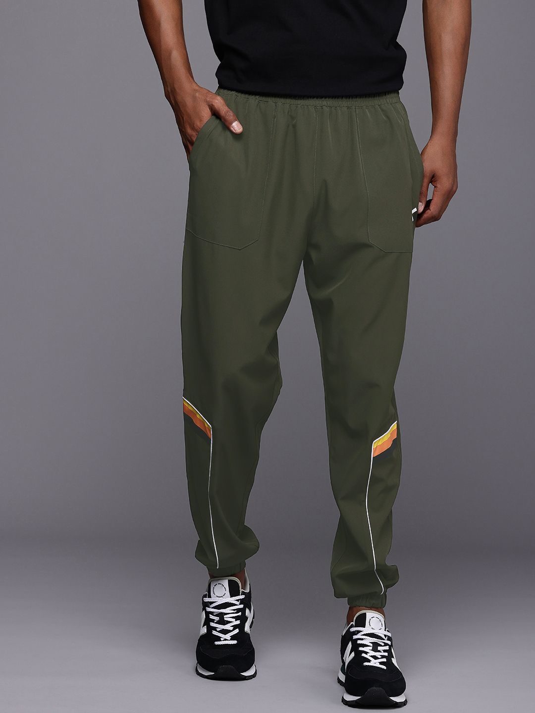 HRX by Hrithik Roshan Men Printed Detail Relaxed Fit Lifestyle Joggers