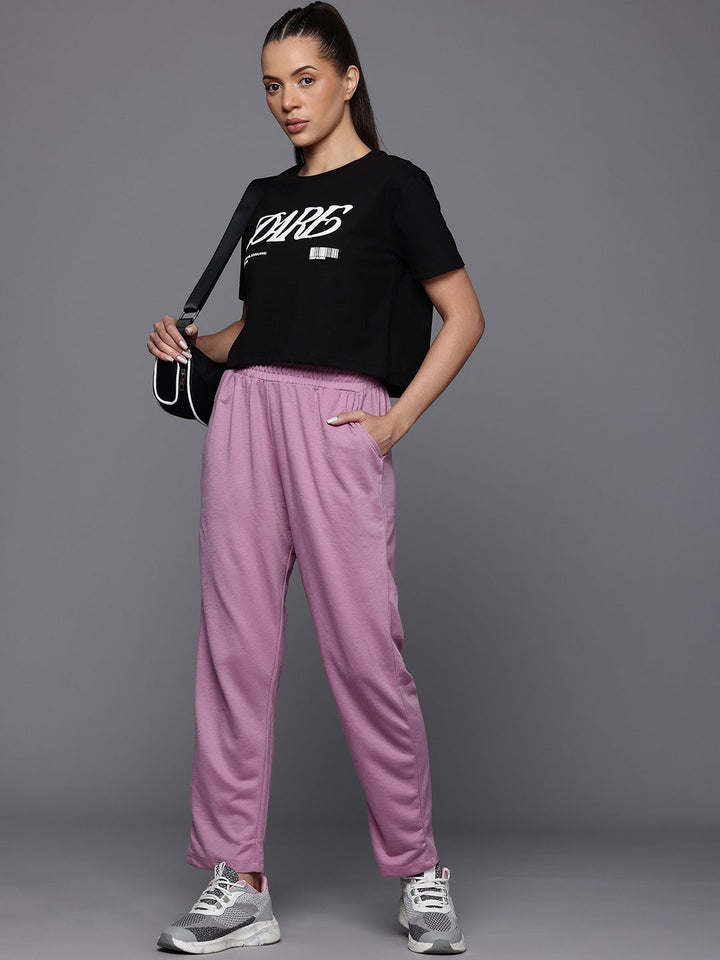 HRX by Hrithik Roshan Lifestyle Typography Print Crop T-shirt