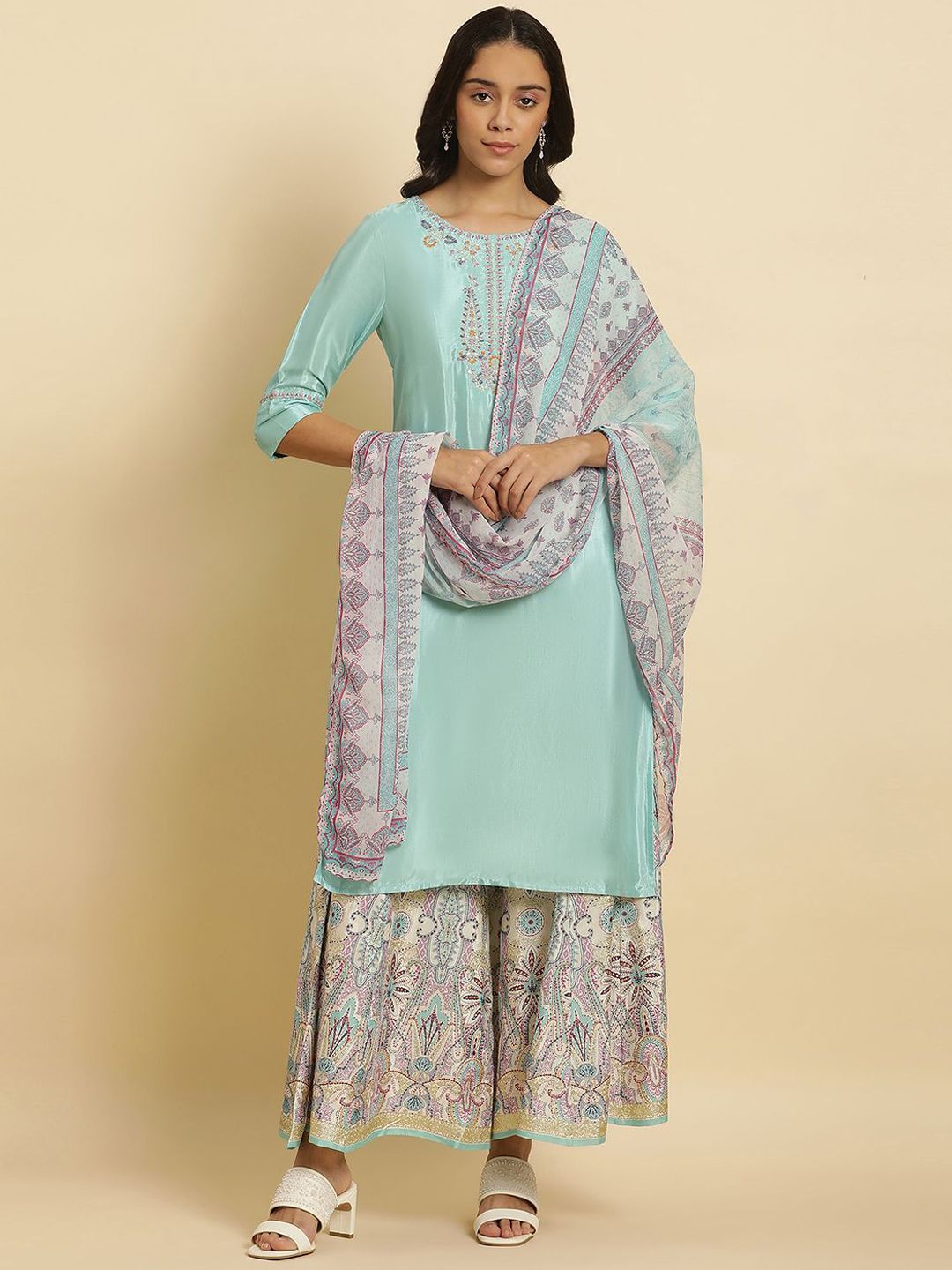 W Floral Embroidered Sequinned Straight Kurta