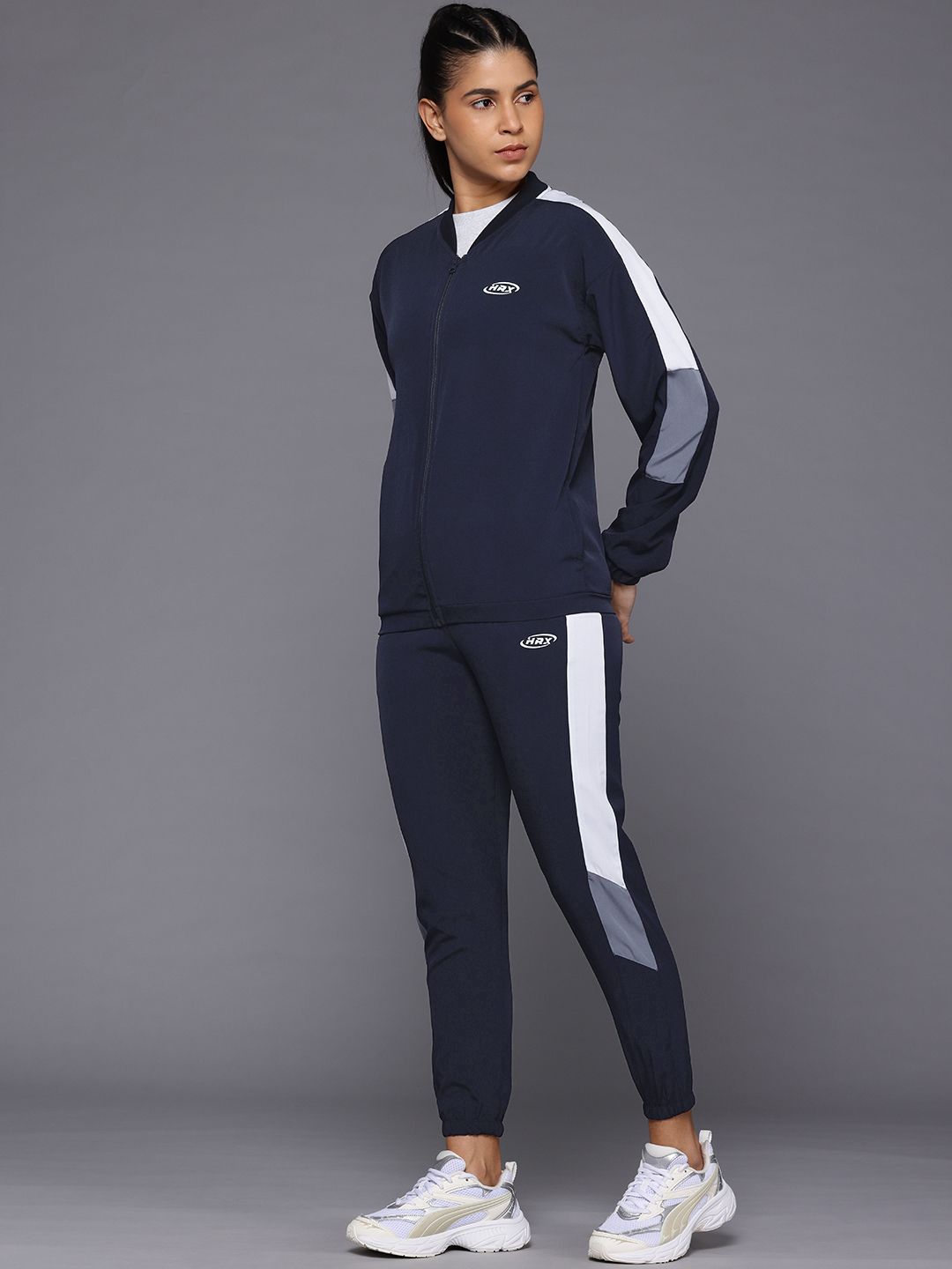 HRX by Hrithik Roshan Colourblocked Lifestyle Zip-Up Tracksuit