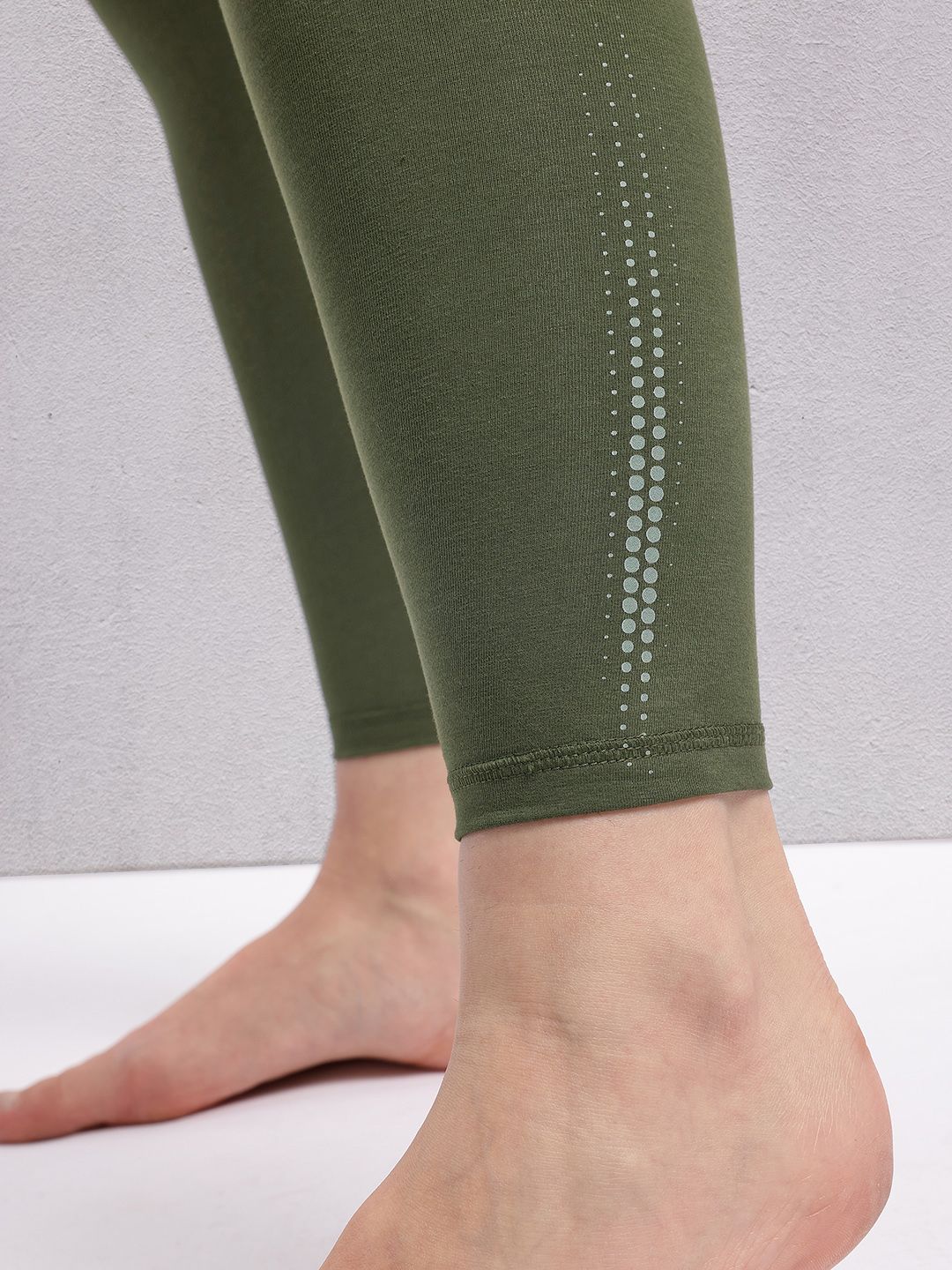 HRX by Hrithik Roshan Women Ankle-Length Yoga Tights