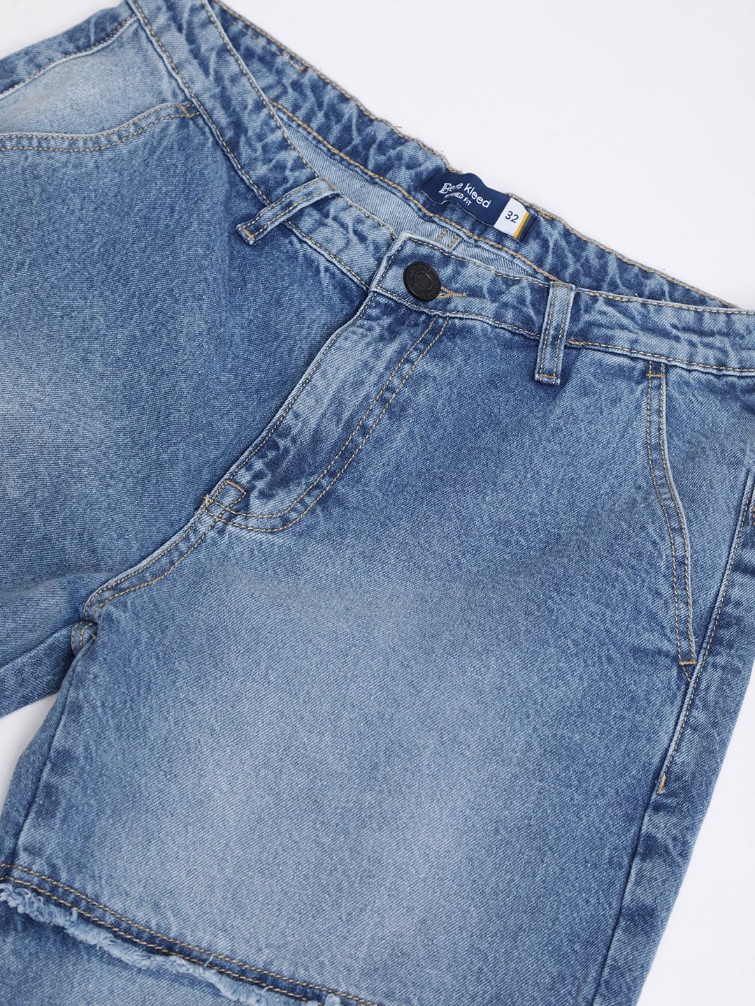 Bene Kleed Men Relaxed Fit Light Fade Jeans