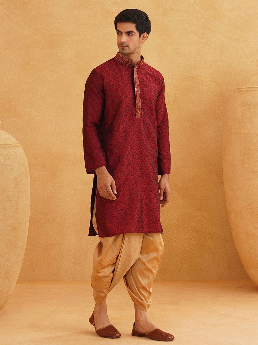 SOJANYA Paisley Woven Design Mandarin Collar Thread Work Long Sleeves Straight Kurta