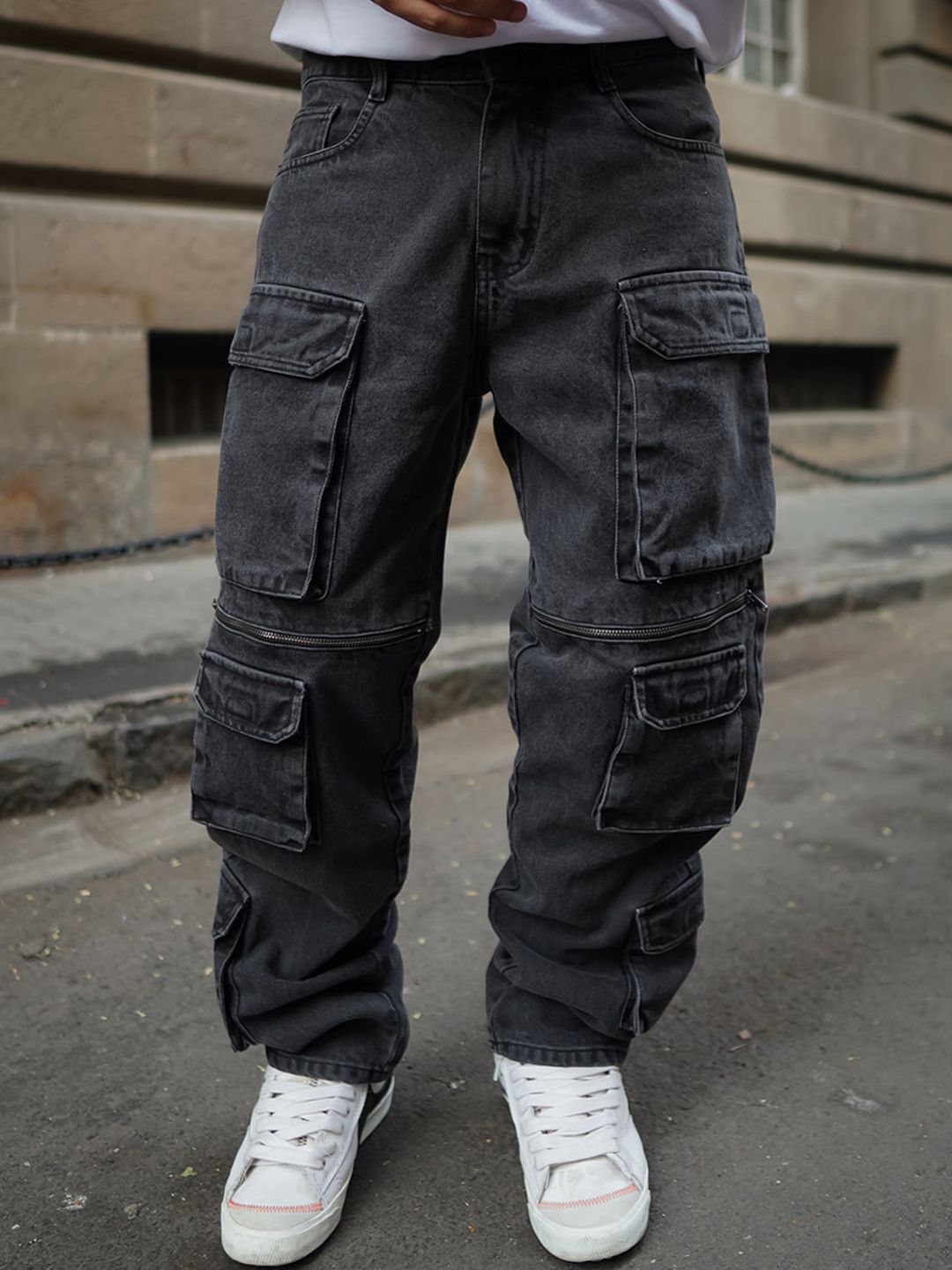 Powerlook Men Black Baggy Fit Clean Look Pure Cotton Cargo Jeans