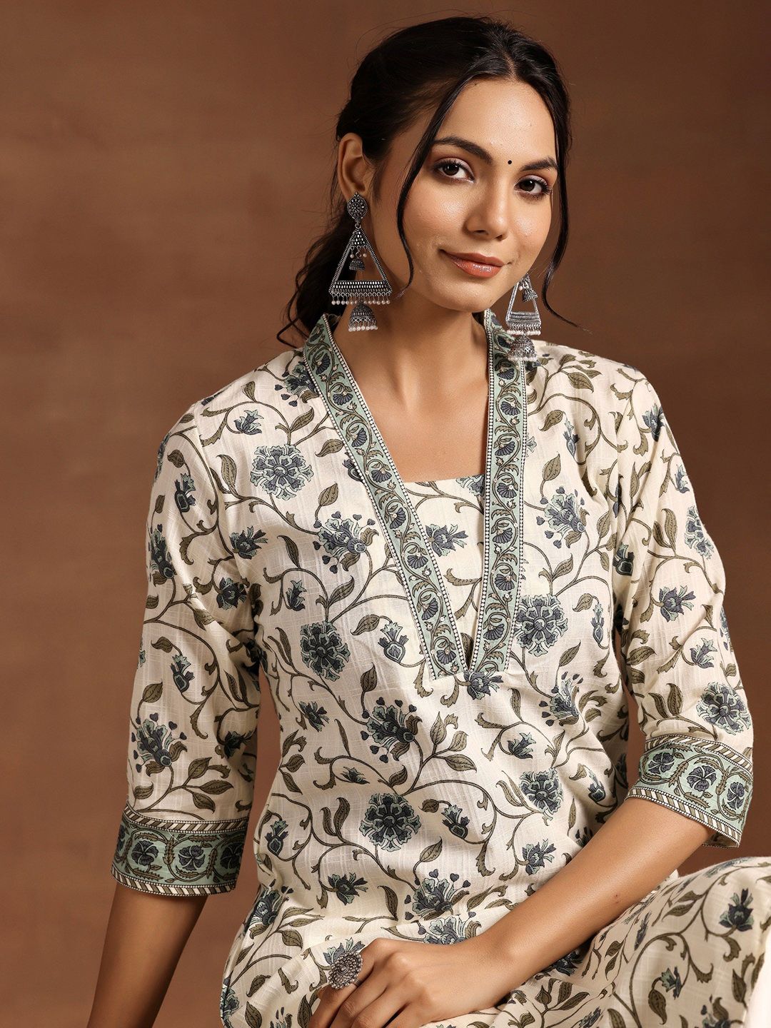 Libas Floral Printed Square Neck Sequinned Pure Cotton Straight Kurta