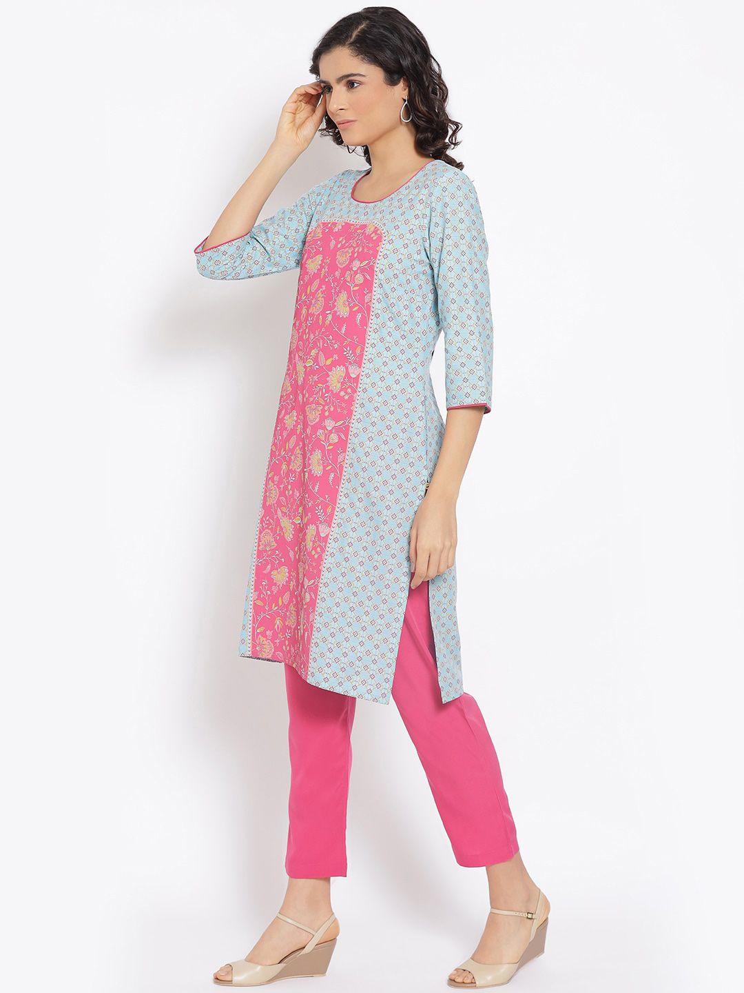 AURELIA Women Blue Ethnic Motifs Printed Kurta with Trousers