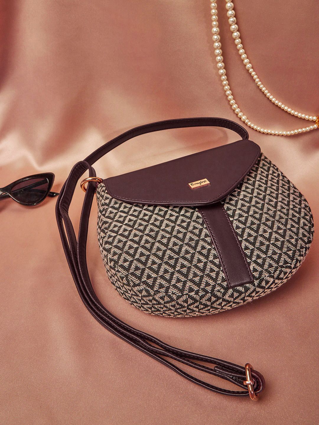 Berrylush Embroidered Sling Bag Handbags