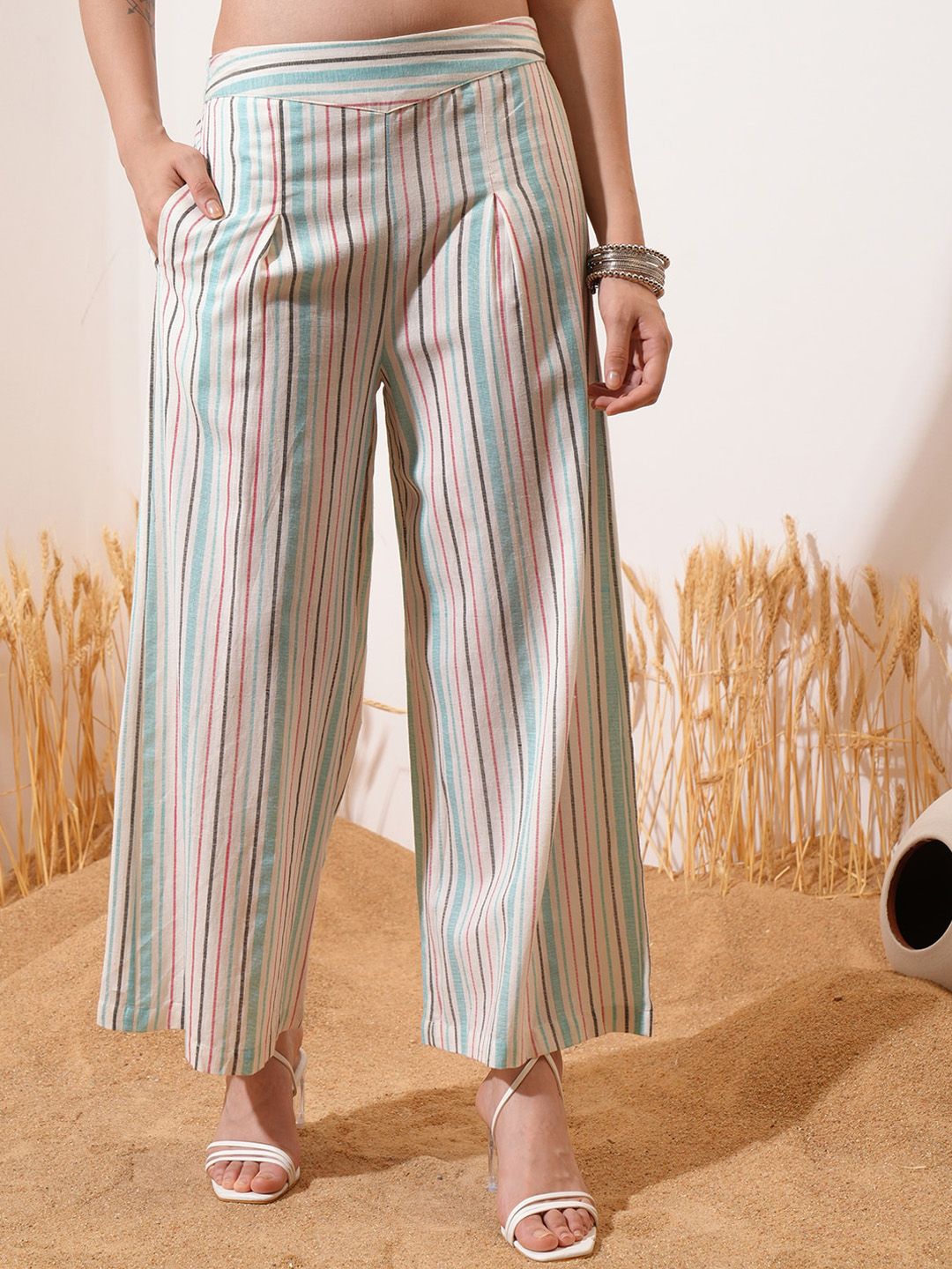 Vishudh Off White Geometric Embroidered Pure Cotton Crop Top With Palazzos